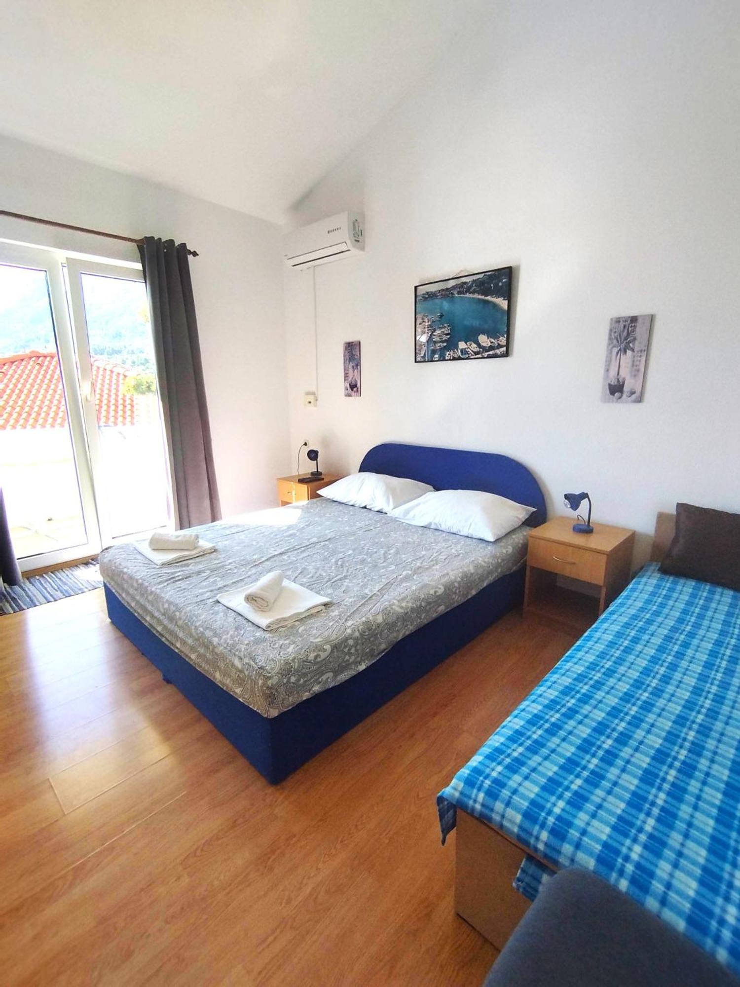 Apartment Jelas Živogošće Eksteriør billede